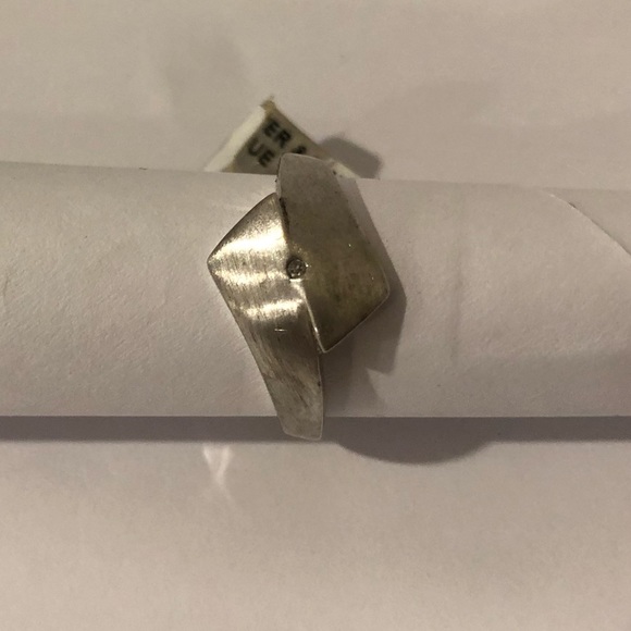 Sterling Silver Ring With Canadian Diamonds Viara - Picture 2 of 8